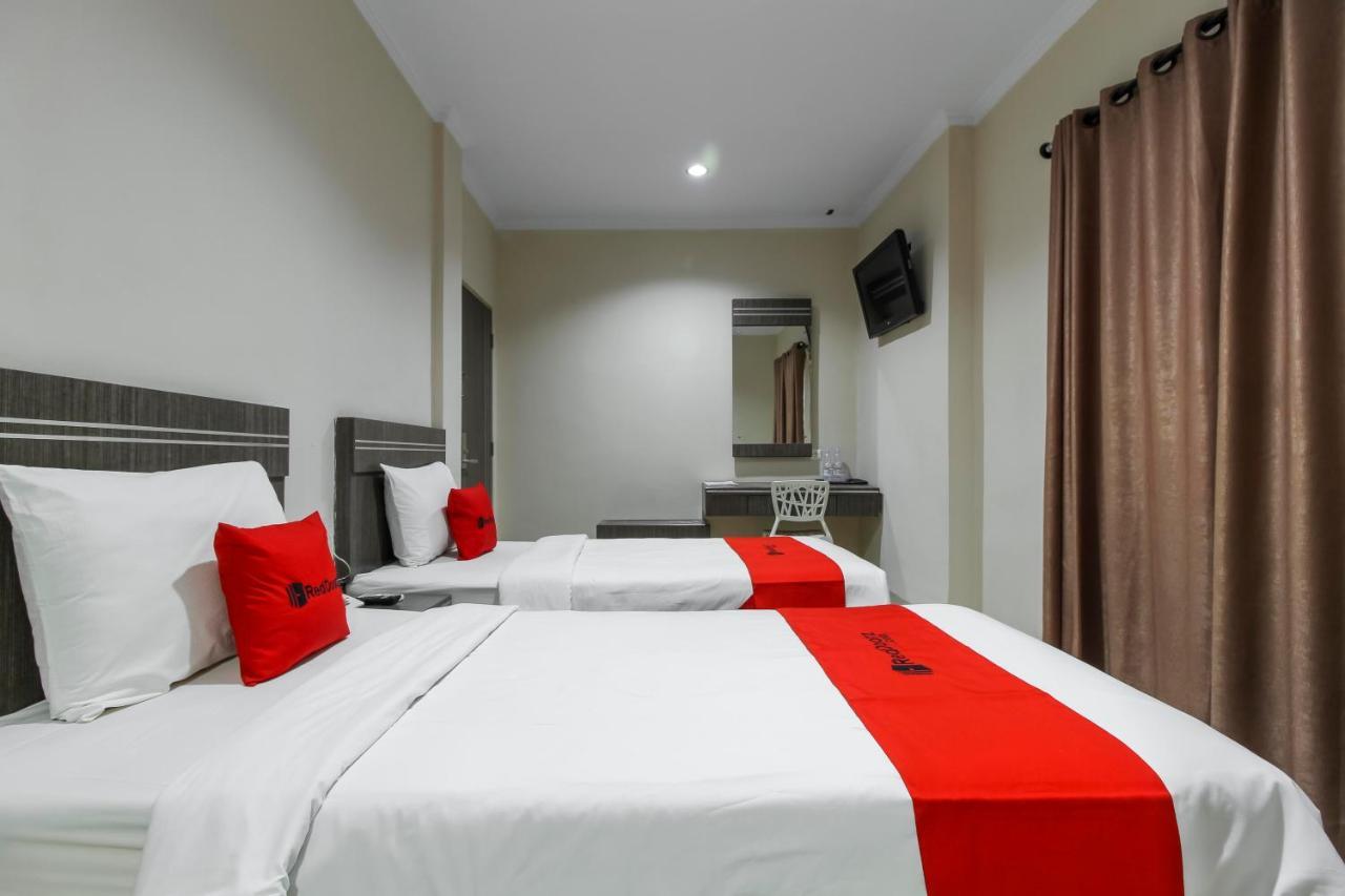 Reddoorz Plus Syariah @ Jalan Sriwijaya Medan Luaran gambar