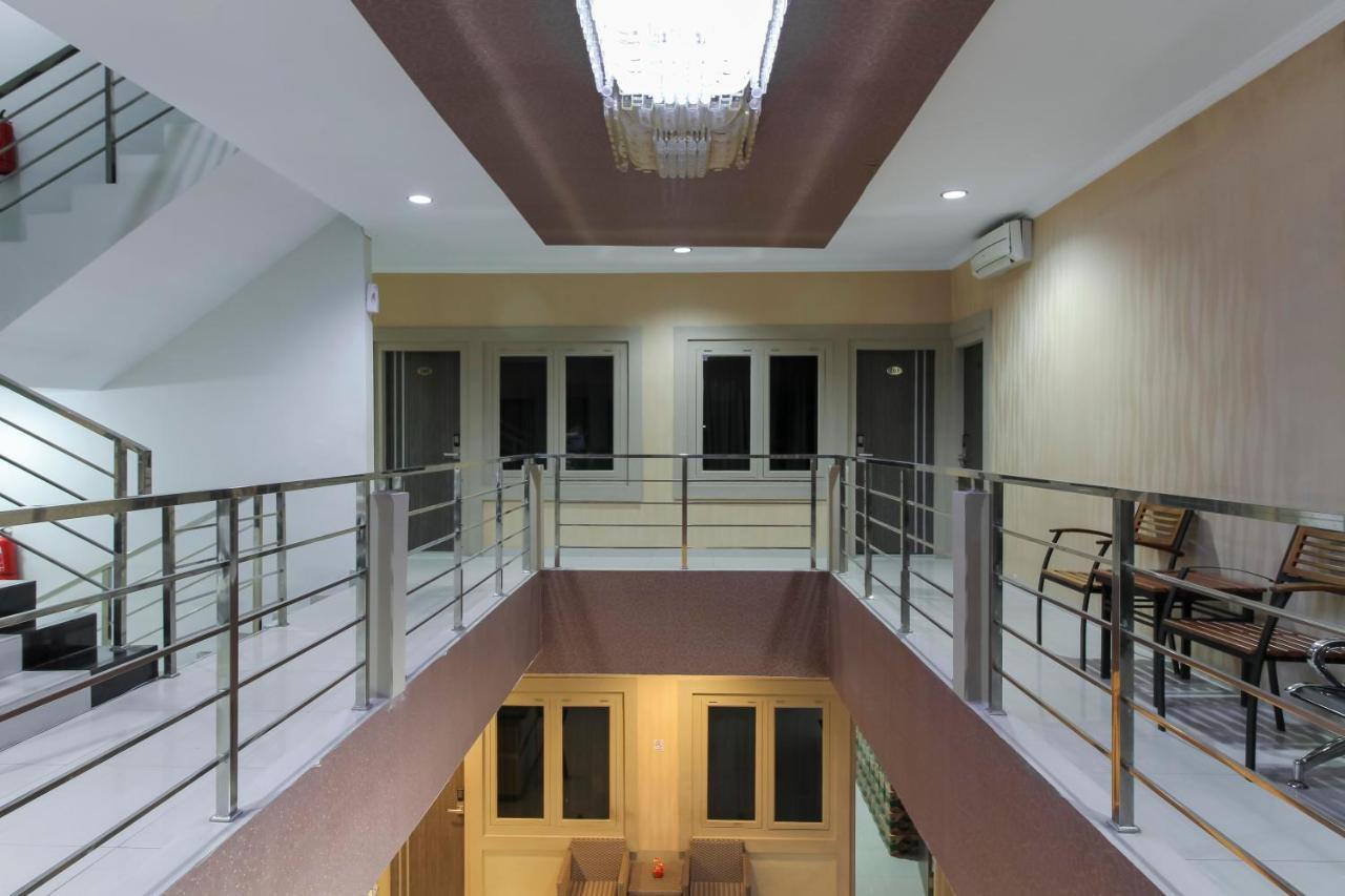 Reddoorz Plus Syariah @ Jalan Sriwijaya Medan Luaran gambar