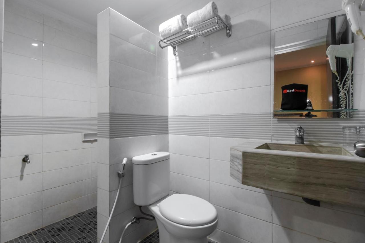 Reddoorz Plus Syariah @ Jalan Sriwijaya Medan Luaran gambar